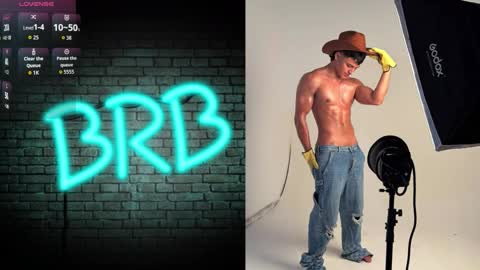 Snapshot of lucadior chatting on 11/20/25, 11:32 Luca Dior online show from 11/20/25, 11:32