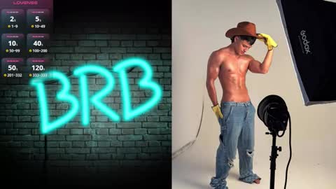 Snapshot of lucadior chatting on 11/30/25, 12:20 Luca Dior online show from 11/30/25, 12:20