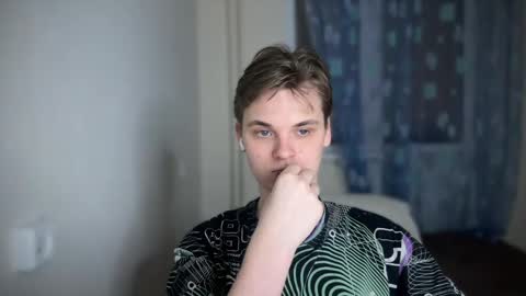 Snapshot of lucas_dany chatting on 12/16/24, 02:16 Lucas Gill online show from 12/16/24, 02:16