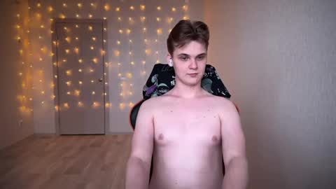 Snapshot of lucas_dany chatting on 01/09/25, 06:17 Lucas Gill online show from 01/09/25, 06:17