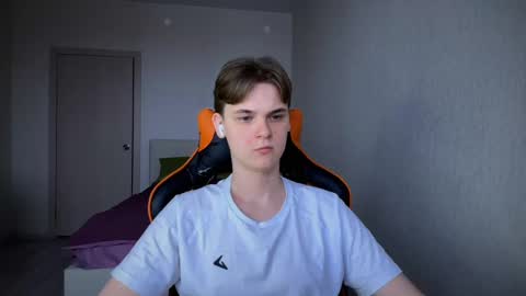 Snapshot of lucas_dany chatting on 03/03/25, 03:41 Lucas Gill online show from 03/03/25, 03:41