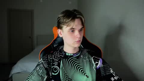 Snapshot of lucas_dany chatting on 03/10/25, 08:12 Lucas Gill online show from 03/10/25, 08:12