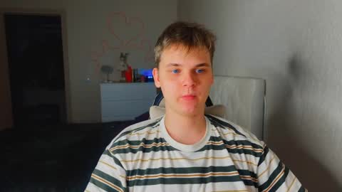 Lucas Gill online show from 12/22/25, 04:59