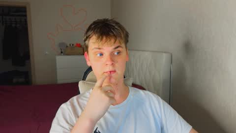 Lucas Gill online show from 03/27/26, 02:39