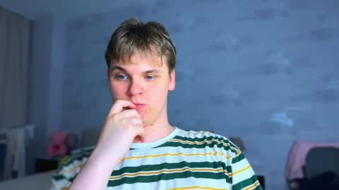 Lucas Gill online show from 04/10/26, 07:40