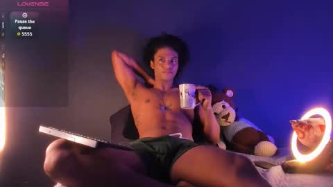 Snapshot of lucas_eevans07 chatting on 09/11/25, 10:59 online show from 09/11/25, 10:59