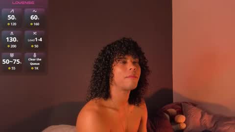 Snapshot of lucas_eevans07 chatting on 09/14/25, 03:55 online show from 09/14/25, 03:55