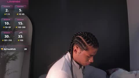 Snapshot of lucas_eevans07 chatting on 10/10/25, 01:54 online show from 10/10/25, 01:54