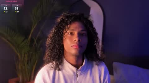 Snapshot of lucas_eevans07 chatting on 11/16/25, 04:12 online show from 11/16/25, 04:12