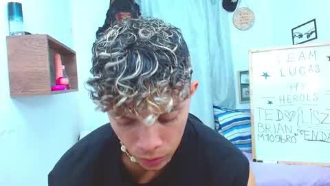 Lucas Luxx online show from 10/20/25, 03:01