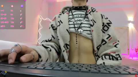 Snapshot of lucas_tay chatting on 05/26/26, 08:27 Lucas online show from 05/26/26, 08:27