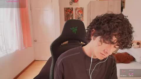 lucas_xo online show from 05/19/26, 08:15
