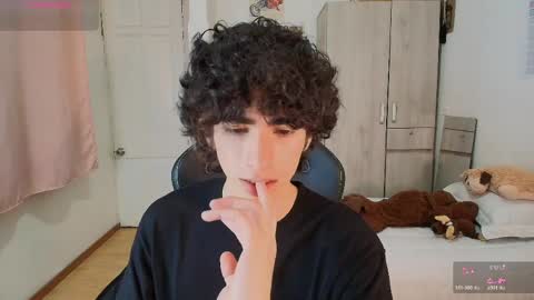lucas_xo online show from 05/21/26, 03:35