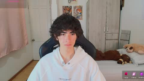 lucas_xo online show from 05/22/26, 05:47