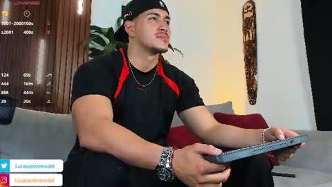 Snapshot of lucasanto_ chatting on 07/10/26, 04:50 LUCA SANTOS online show from 07/10/26, 04:50