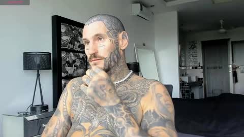 Snapshot of lucasexclusive chatting on 12/20/24, 04:42 lucasexclusive online show from 12/20/24, 04:42