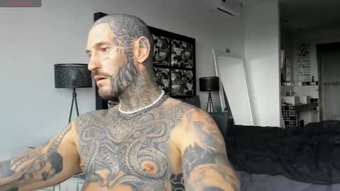 Snapshot of lucasexclusive chatting on 12/20/24, 07:44 lucasexclusive online show from 12/20/24, 07:44