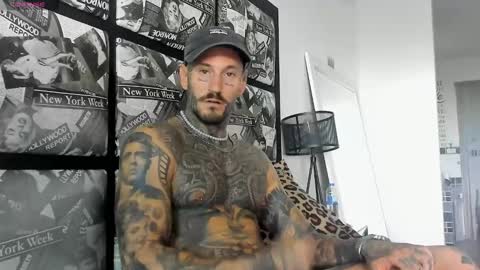 Snapshot of lucasexclusive chatting on 03/01/25, 07:51 lucasexclusive online show from 03/01/25, 07:51