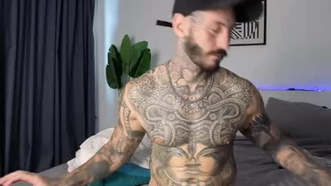 lucasexclusive online show from 05/04/26, 05:36