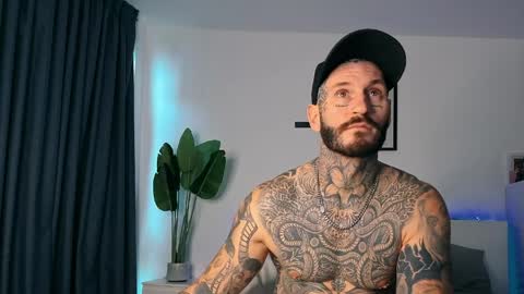 lucasexclusive online show from 05/05/26, 05:48