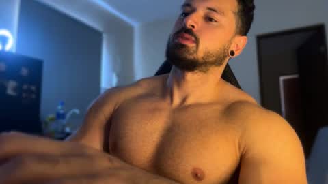 lucasfit24 online show from 11/03/25, 04:19