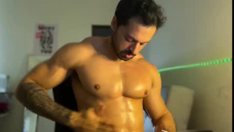 lucasfit24 online show from 03/11/26, 02:56