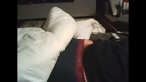 Snapshot of lucaskalu chatting on 11/19/25, 10:10 lucaskalu online show from 11/19/25, 10:10