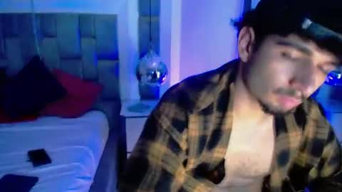 lucasthomson_ online show from 06/18/26, 09:58