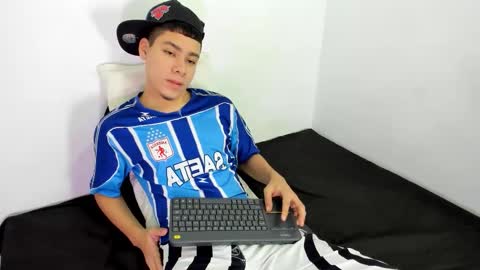 LUCAS TORREZ online show from 03/12/26, 12:50