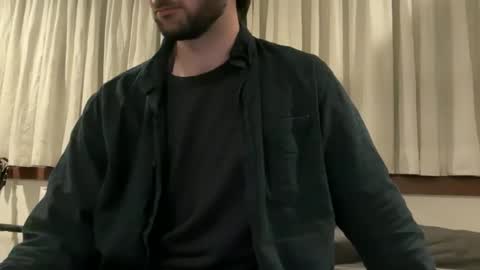 lucca_d123 online show from 04/13/26, 05:46