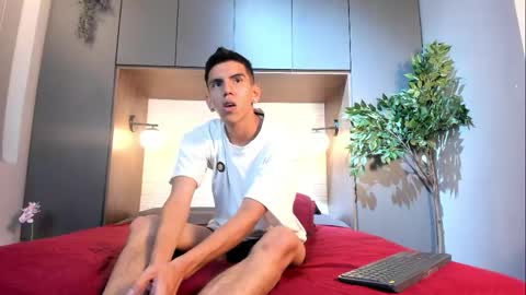 Lucca Moreti online show from 05/18/26, 03:57