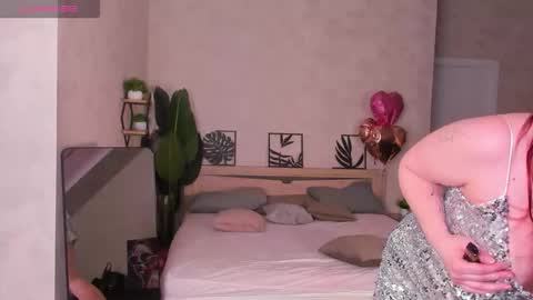 Snapshot of luccy_mullinss chatting on 03/03/26, 08:20 Gloria online show from 03/03/26, 08:20