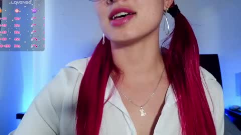 Snapshot of luccycollins_ chatting on 06/02/26, 02:52 Luccy online show from 06/02/26, 02:52
