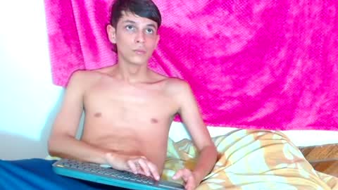 Snapshot of luchocole chatting on 04/09/26, 08:47 LUCHO HOT online show from 04/09/26, 08:47