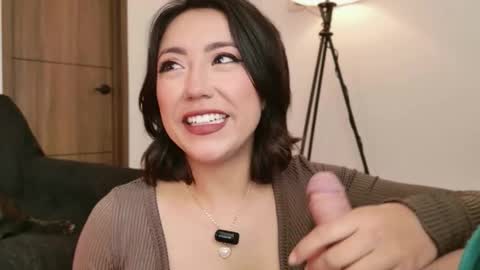 Luci y Fer online show from 11/24/25, 05:12