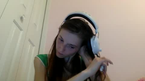Luci Layne online show from 06/17/26, 07:59