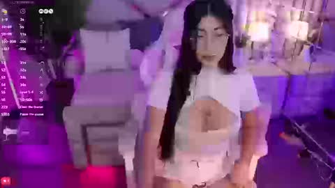 Snapshot of luci_tender chatting on 09/23/25, 12:35 hanna online show from 09/23/25, 12:35