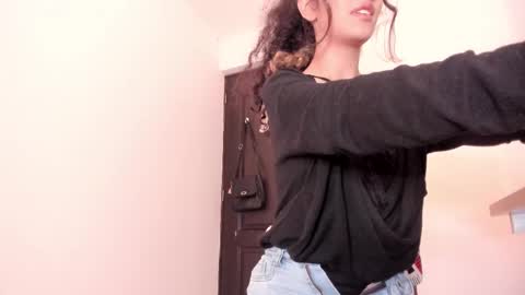 Lucia online show from 02/23/26, 11:35