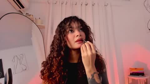 Lucia online show from 01/31/25, 07:18