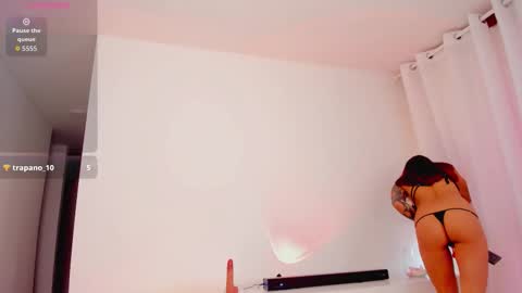 Lucia online show from 10/16/25, 06:53