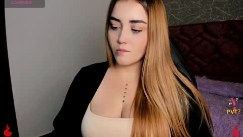 Snapshot of lucia_star_ chatting on 01/16/25, 09:19 lucia star online show from 01/16/25, 09:19