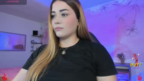 Snapshot of lucia_star_ chatting on 02/28/25, 11:56 lucia star online show from 02/28/25, 11:56