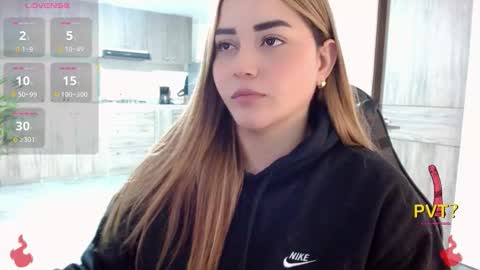 Snapshot of lucia_star_ chatting on 12/05/25, 12:19 lucia star online show from 12/05/25, 12:19