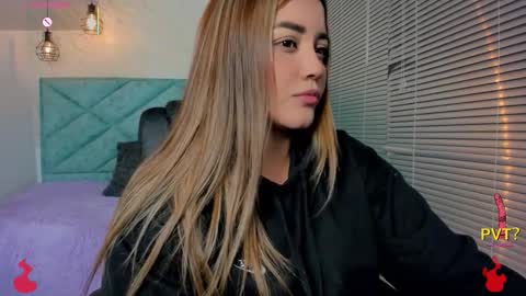 lucia star  online show from 01/06/26, 10:56