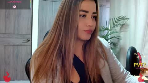 lucia star  online show from 02/10/26, 12:20