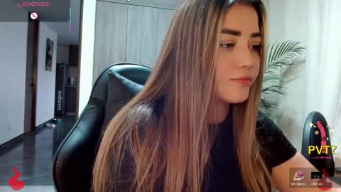 lucia star  online show from 02/12/26, 10:27