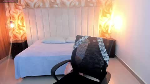 Snapshot of lucia_vonne chatting on 05/12/26, 06:49 Lucia Vonne online show from 05/12/26, 06:49