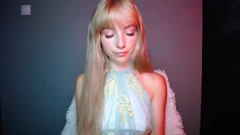 Lucy online show from 09/09/25, 06:24