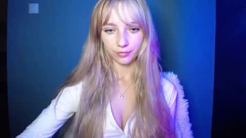 Lucy online show from 10/08/25, 07:00