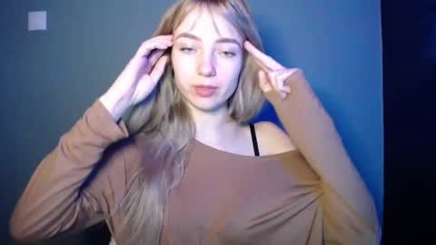 Lucy online show from 02/04/26, 01:50